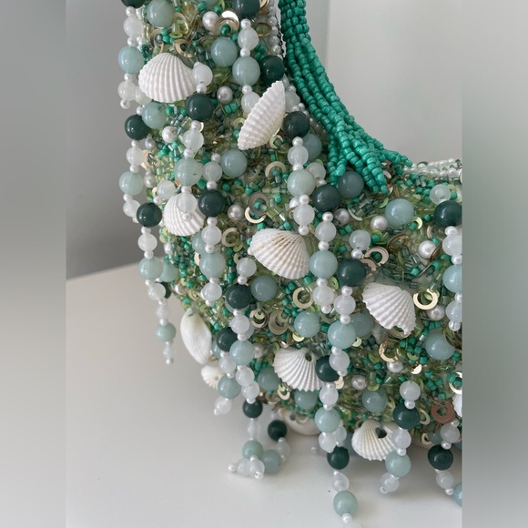 Seashell Beaded Bag - Picture 8 of 11